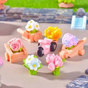 Mini Flower Cart Figurines – 2-4 cm Resin Micro-Landscape Set